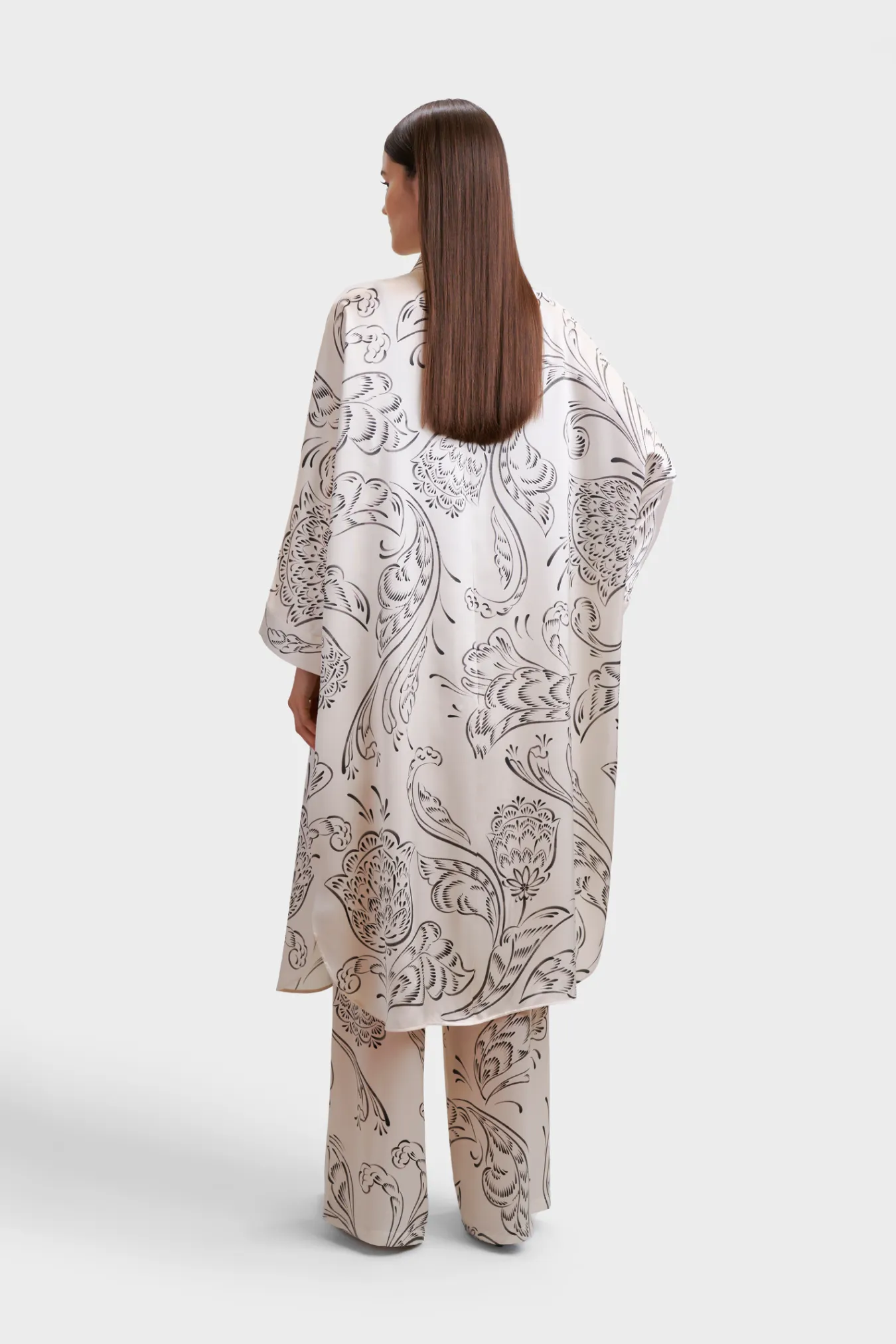 Платье-рубашка из премиального шелка