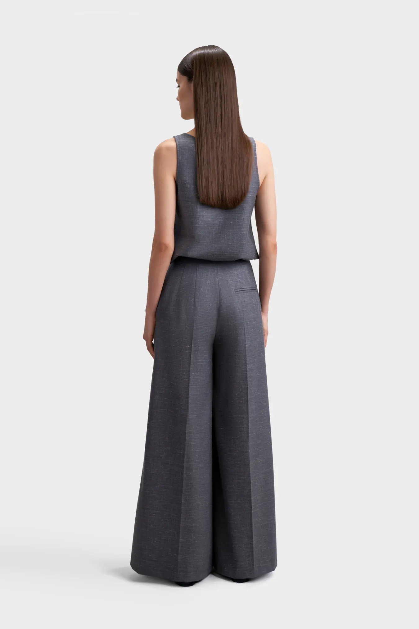 Расклешенные брюки