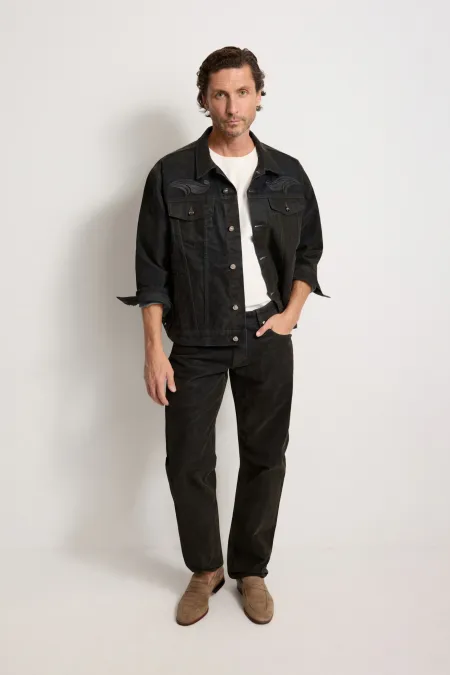 Джинсы с вышивкой