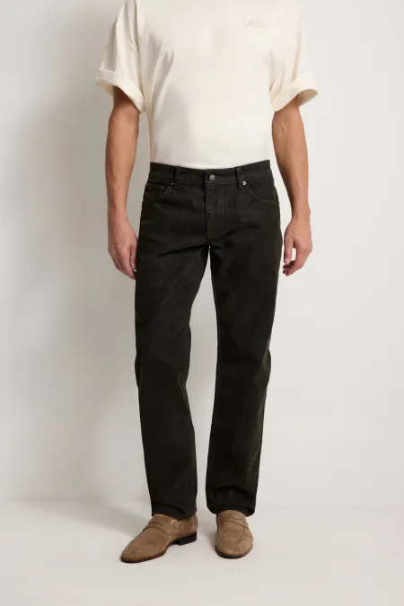 Джинсы с вышивкой