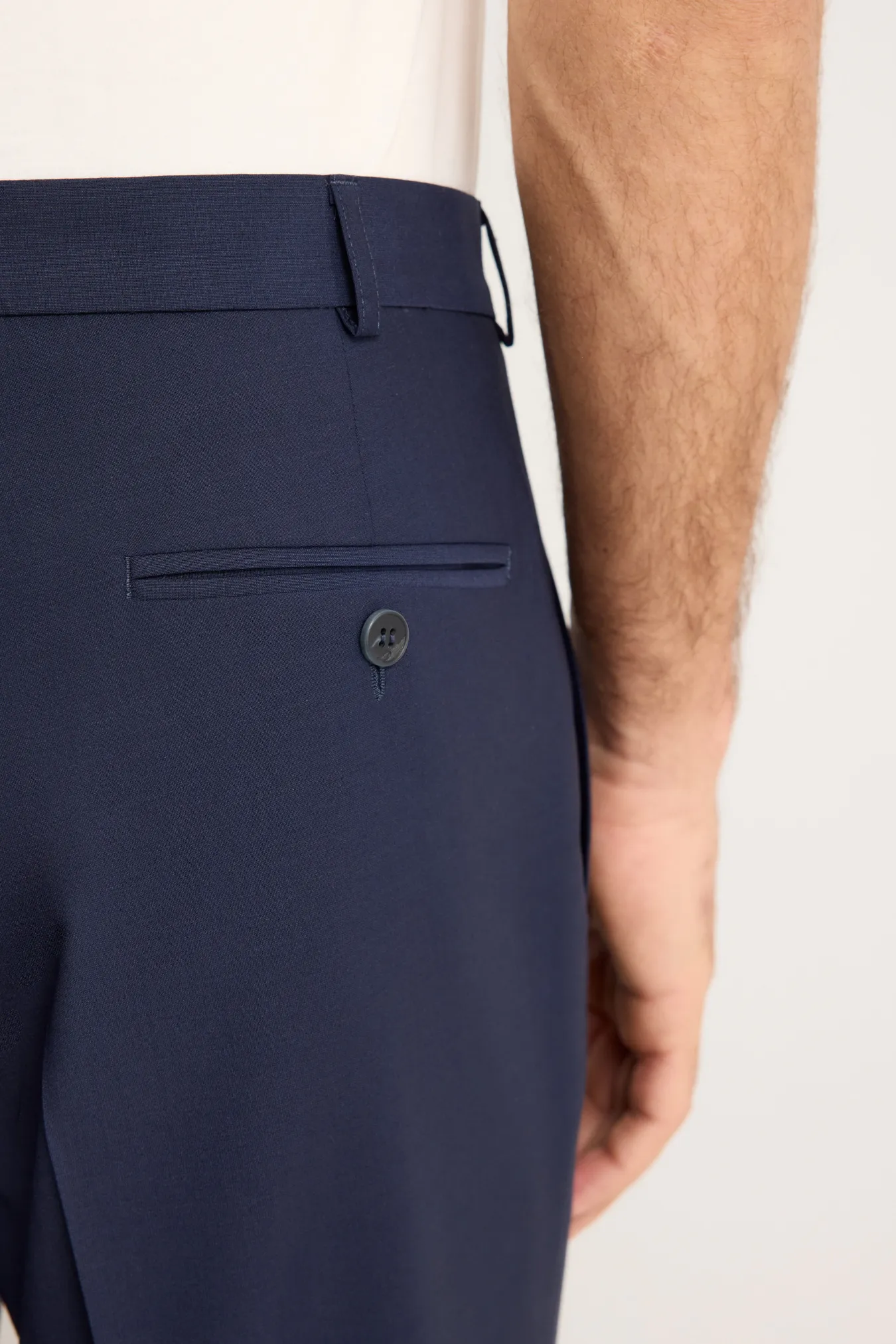 Классические брюки прямого силуэта