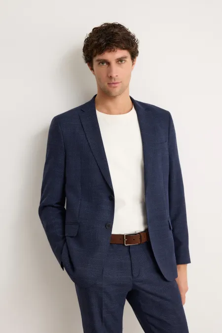 Классический однобортный пиджак прямого силуэта