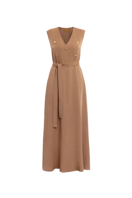 Легкое платье приталенного кроя