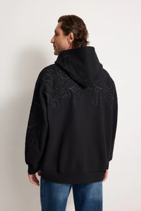 Худи на молнии с вышивкой