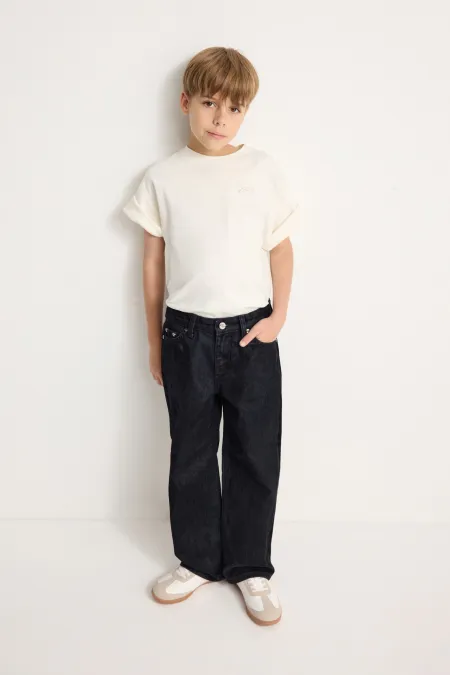 Детские джинсы с вышивкой