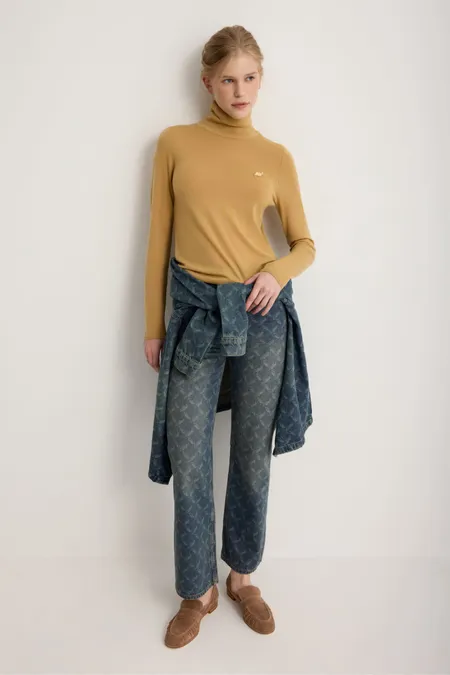 Джинсы с паттерном