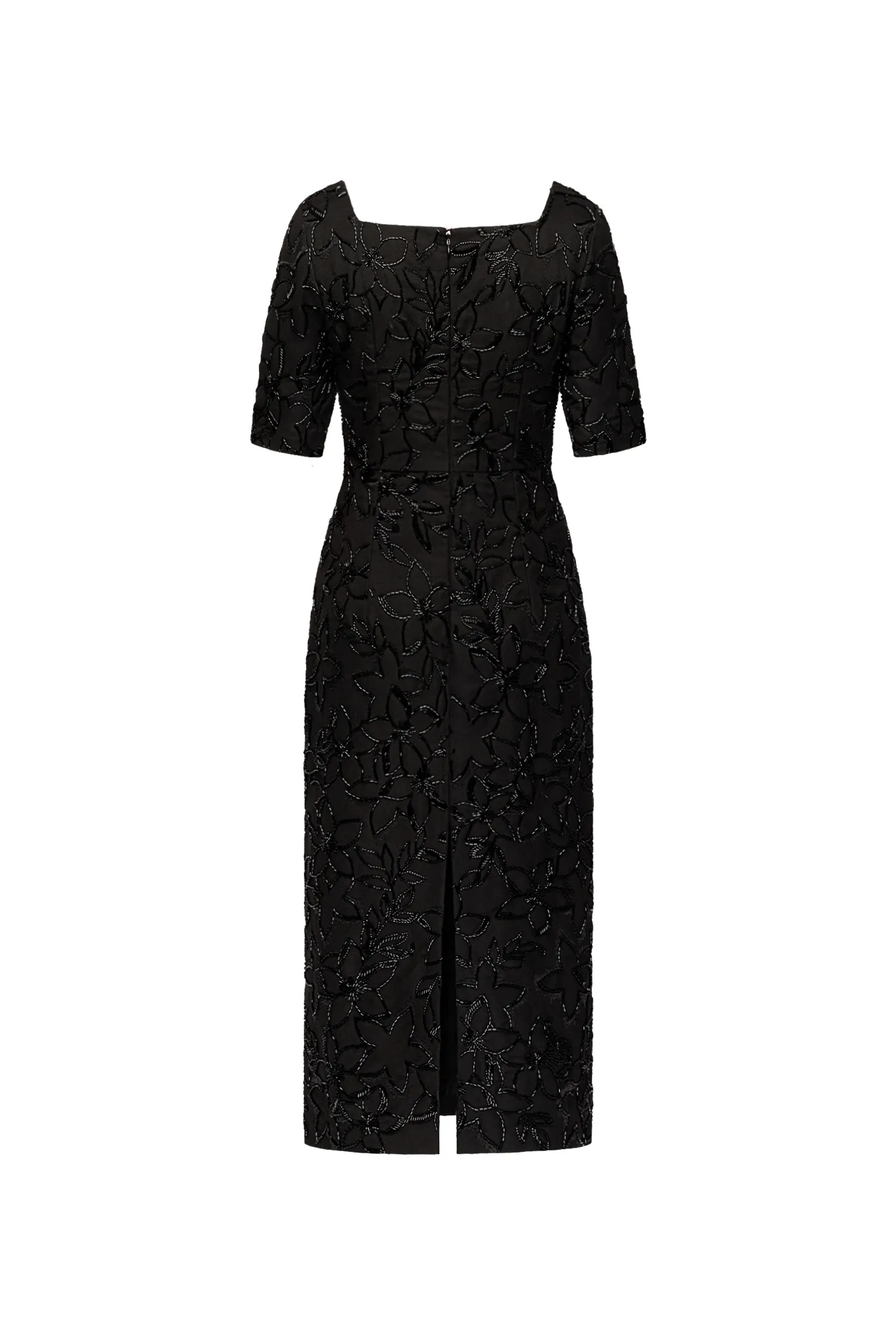 Платье с вышивкой