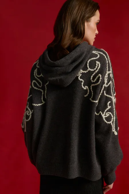 Джемпер из кашемира с вышивкой