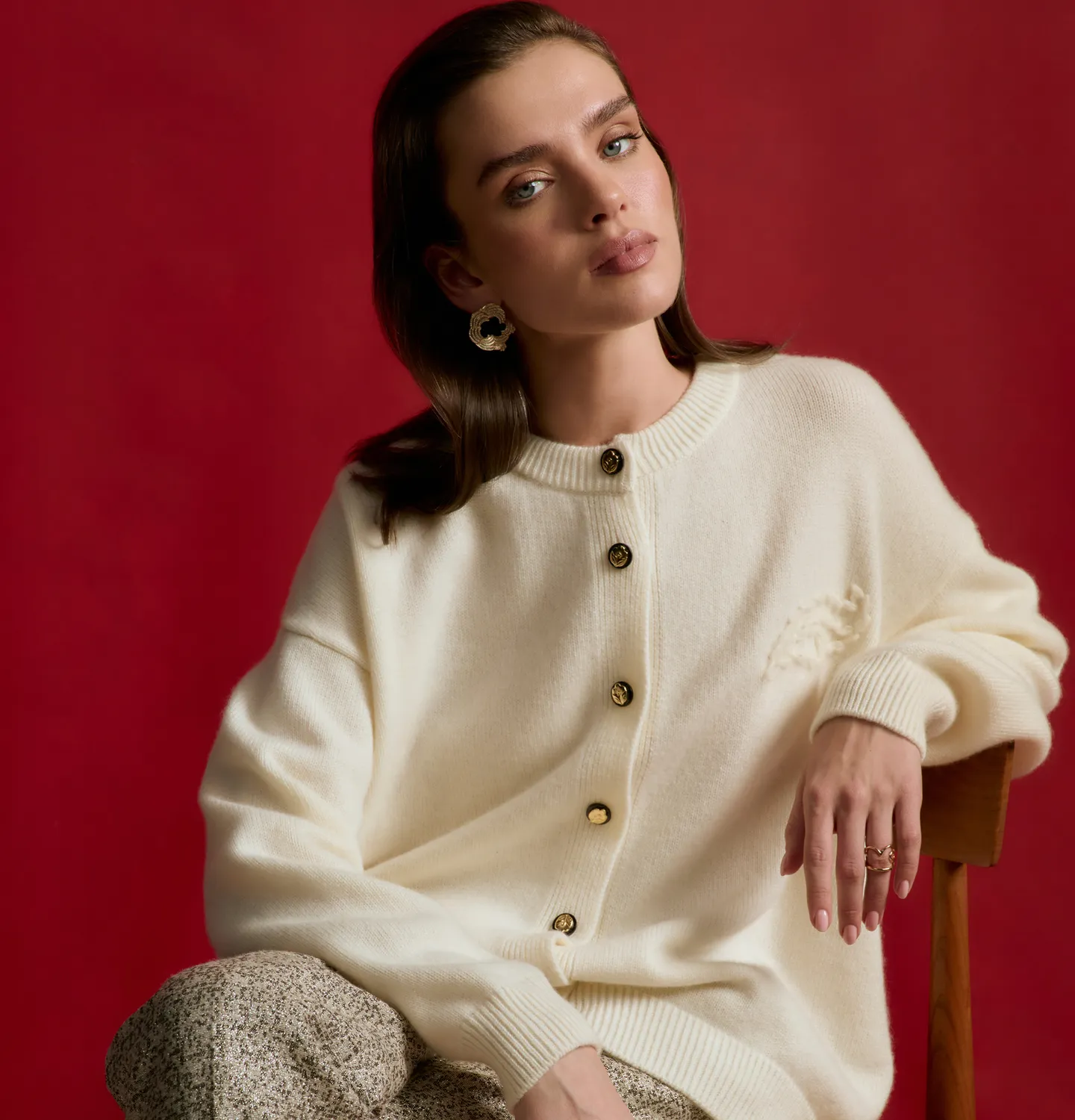 Кашемировый кардиган с вышивкой