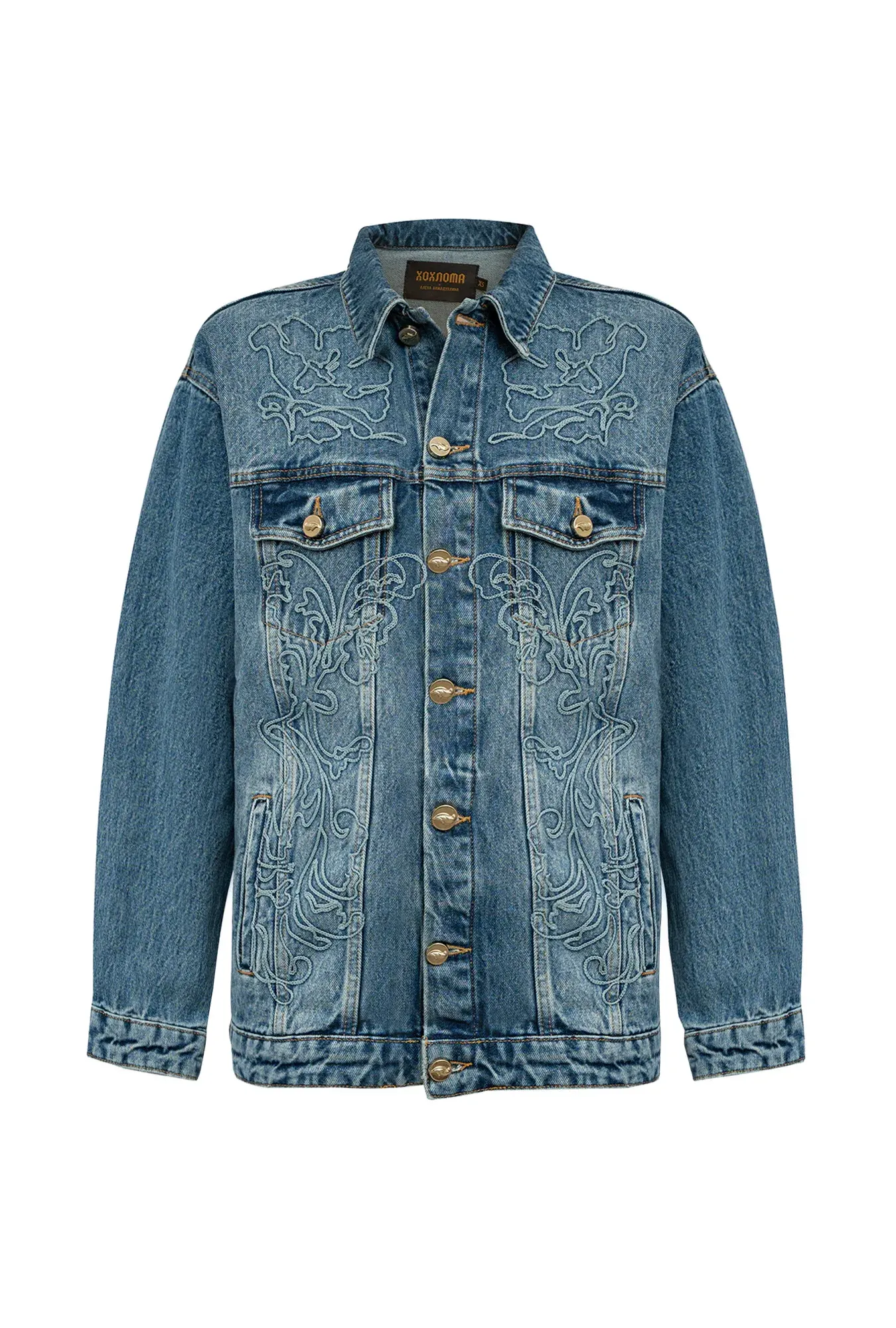 Джинсовая куртка с вышивкой