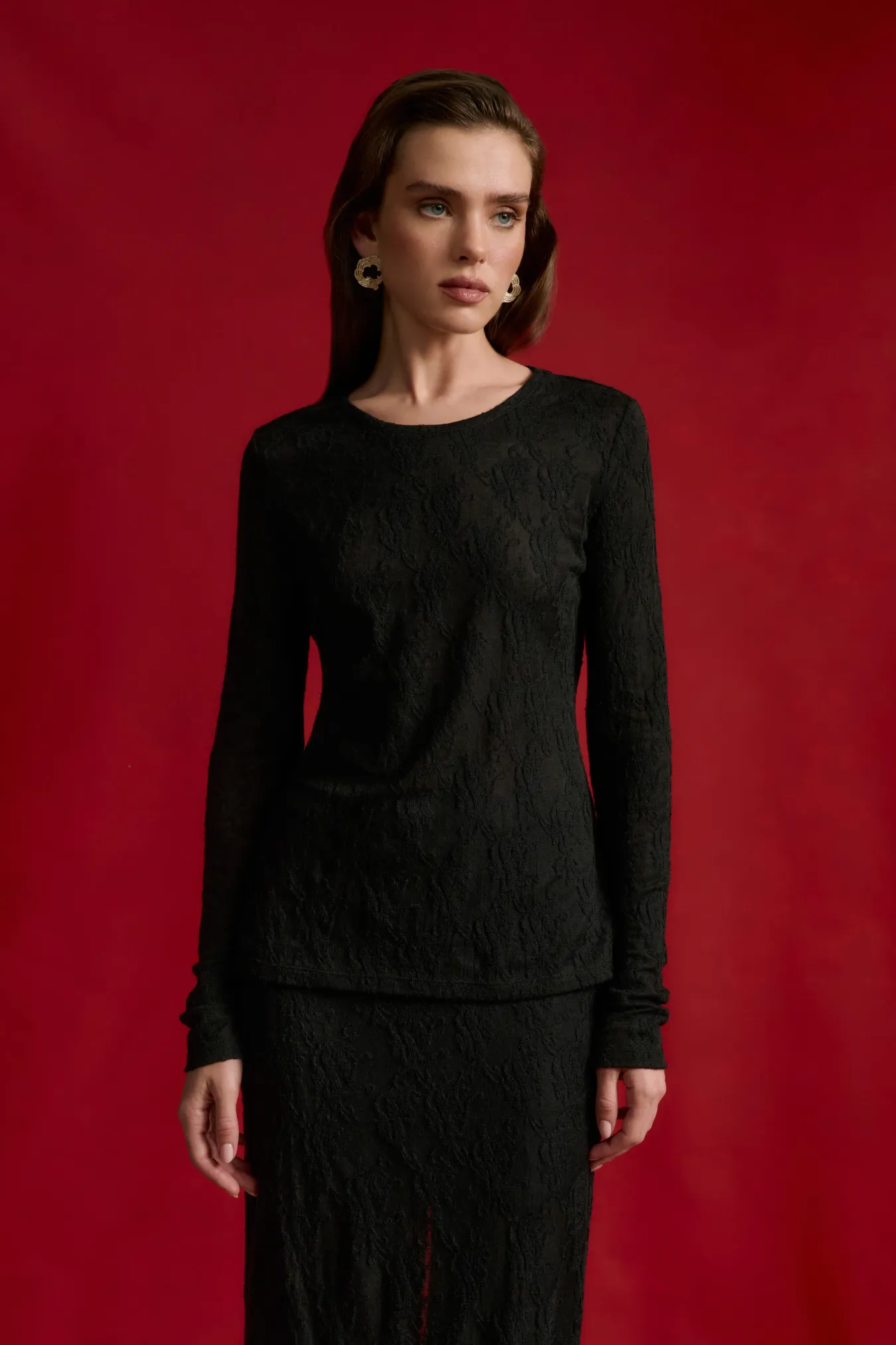 Лонгслив с вышивкой