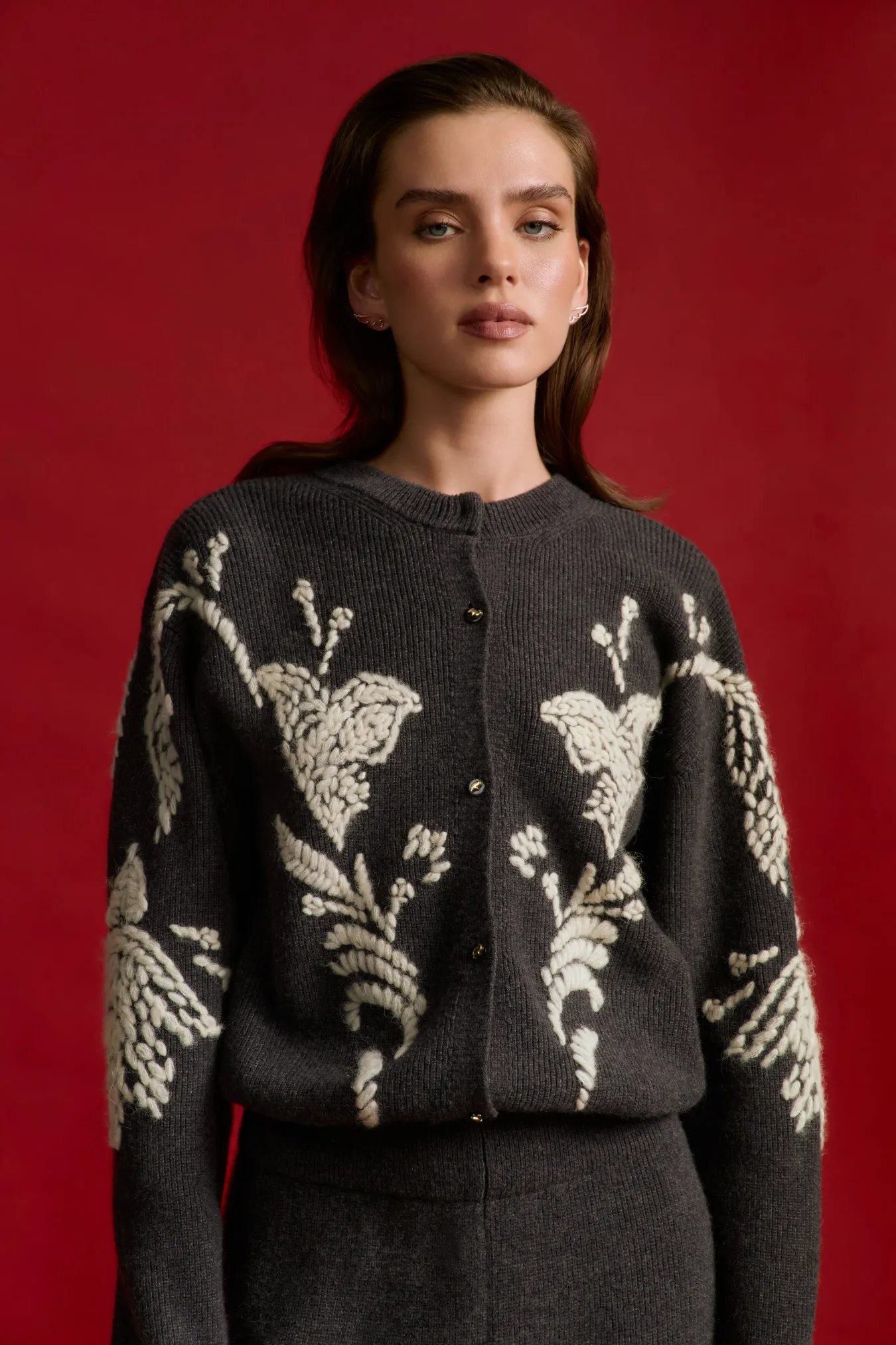 Комбинезон из 100% кашемира с вышивкой