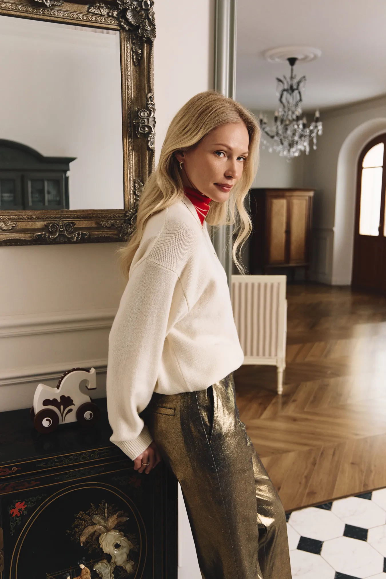 Джинсы с золотым напылением