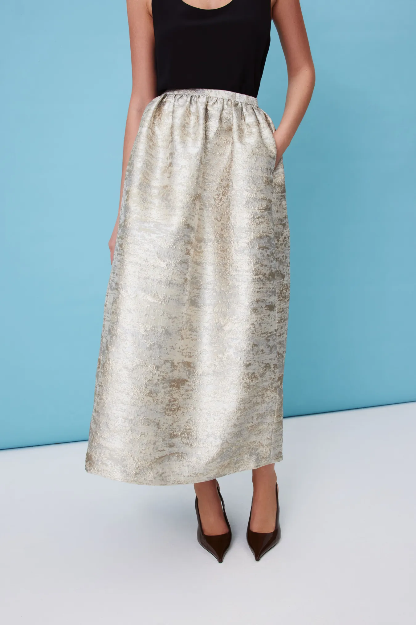 Легкая юбка-миди