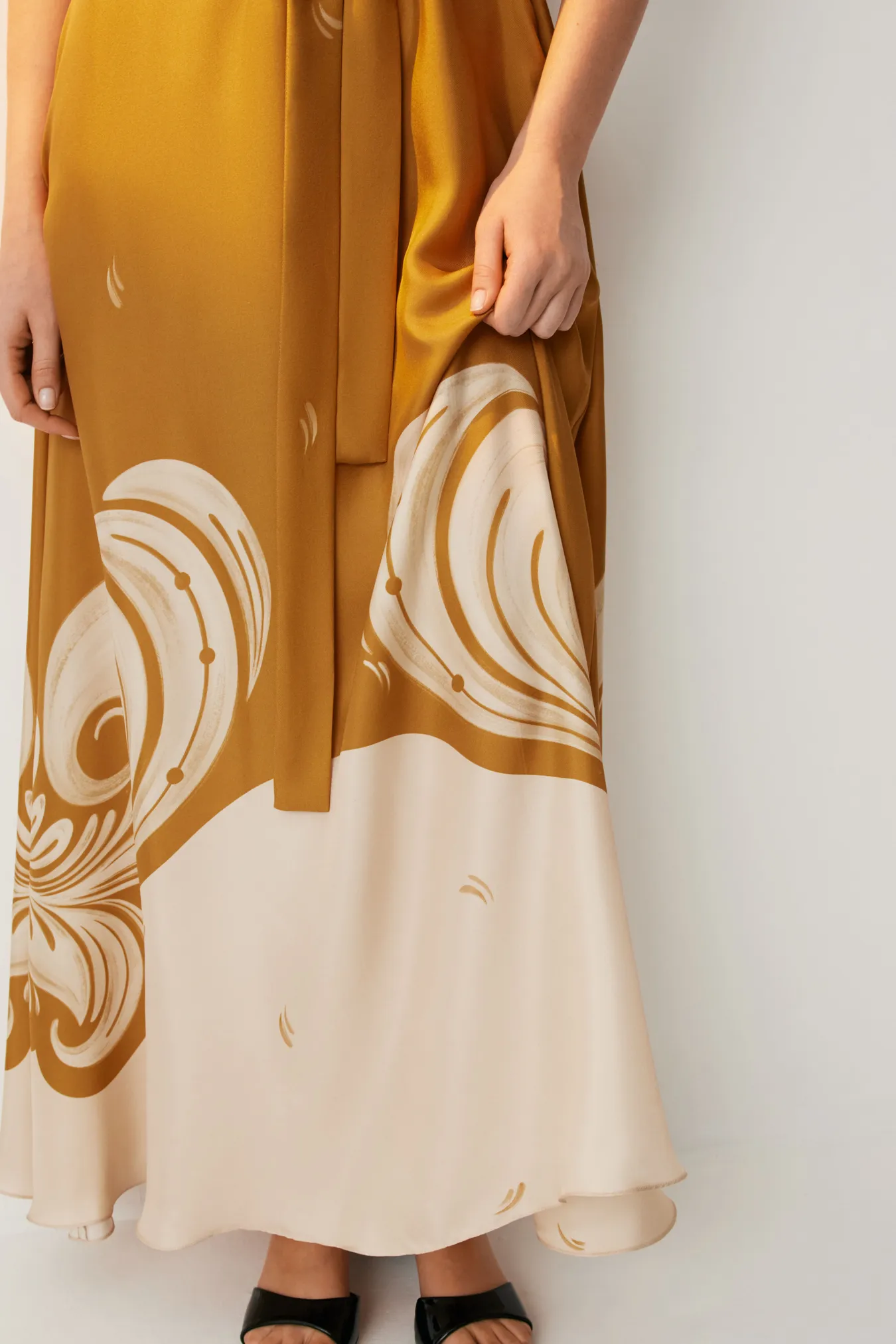 Шелковое платье