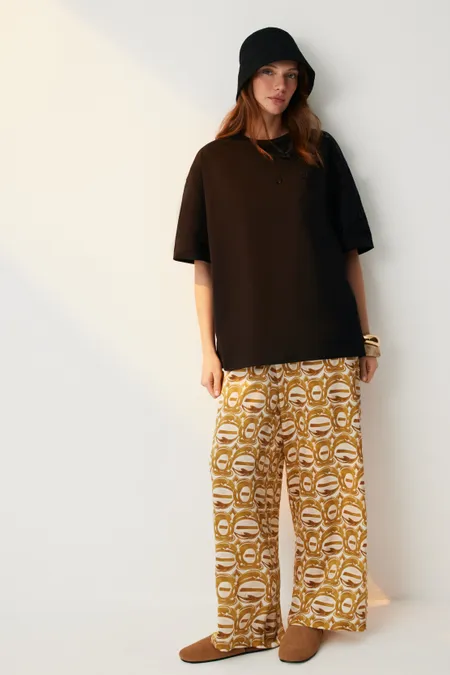 Футболка с вышивкой