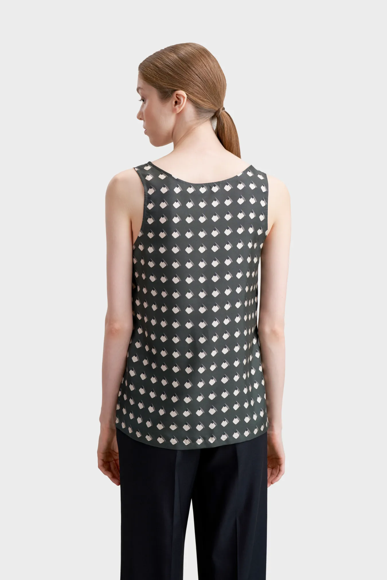 Топ из премиального шелка с рисунком