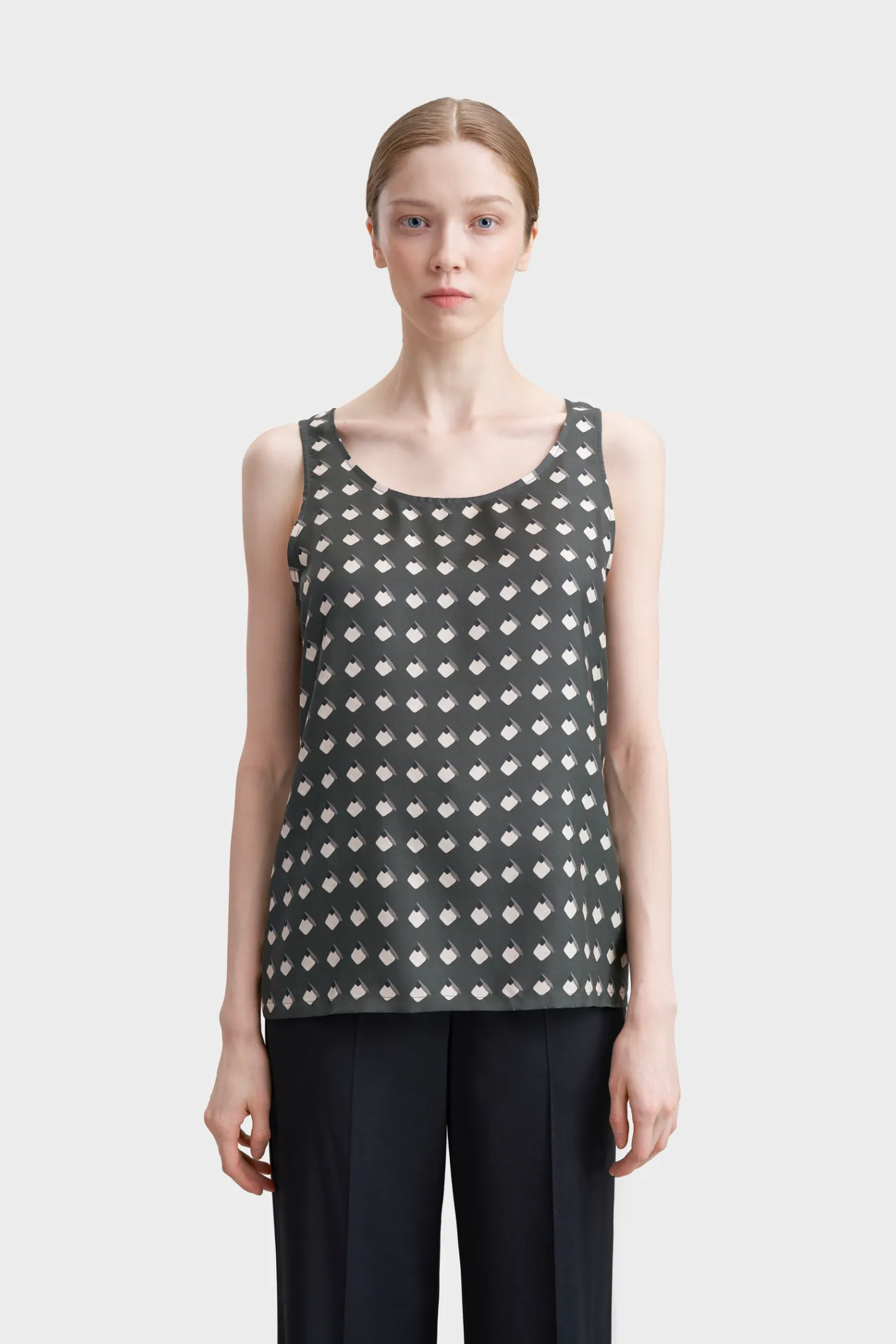 Топ из премиального шелка с рисунком