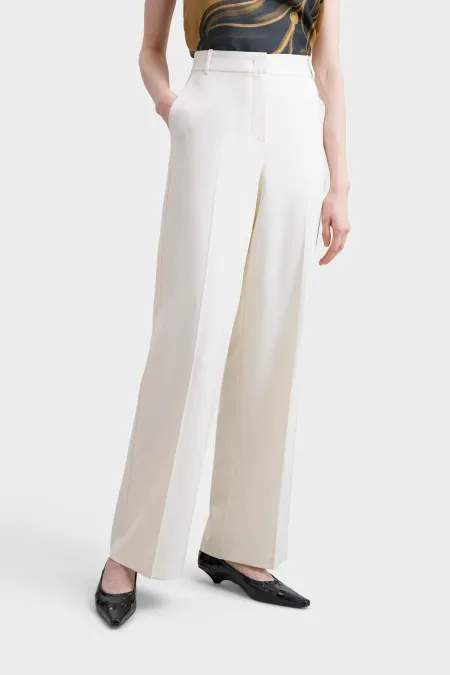 Классические брюки из премиальной шерсти