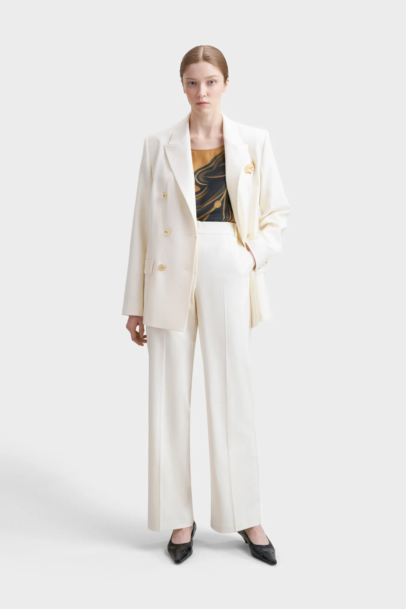 Классические брюки из премиальной шерсти