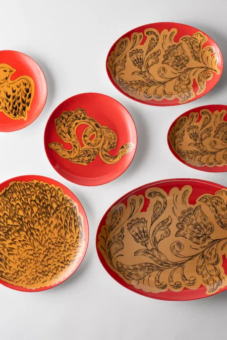 Блюдо овальное, коллекция «Золотые перья на красном»