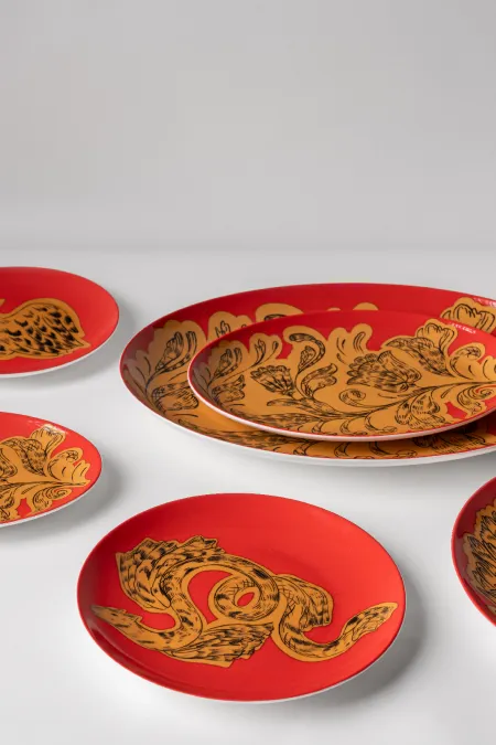 Тарелка овальная, коллекция «Золотые перья на красном»