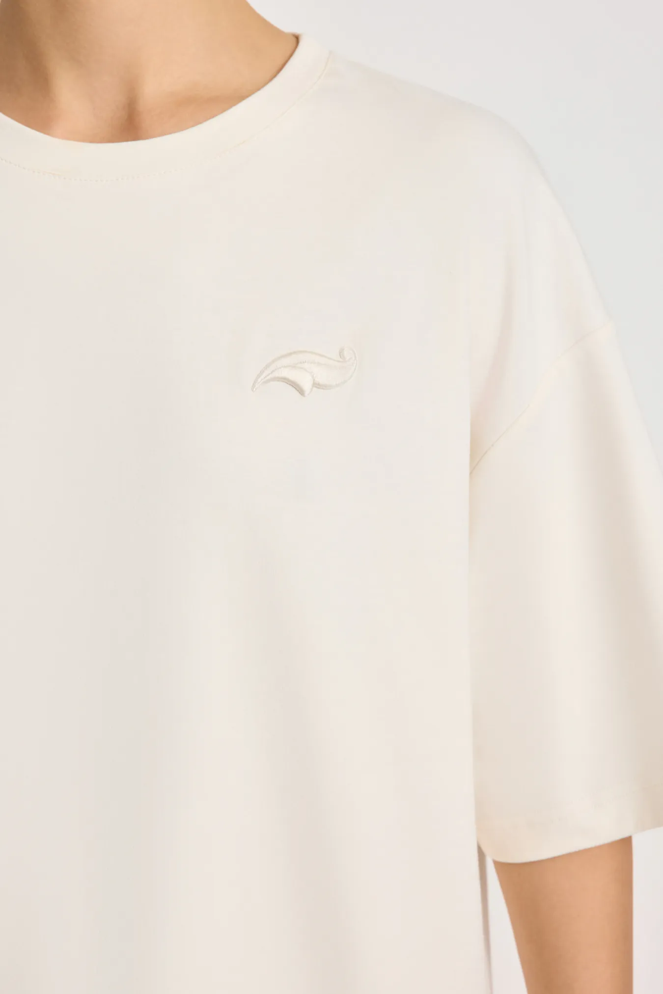 Женская футболка из хлопка