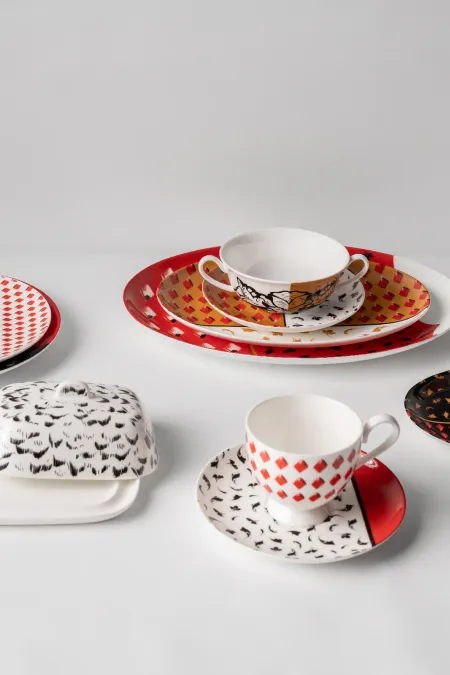 Масленка, коллекция «Перья на черном»