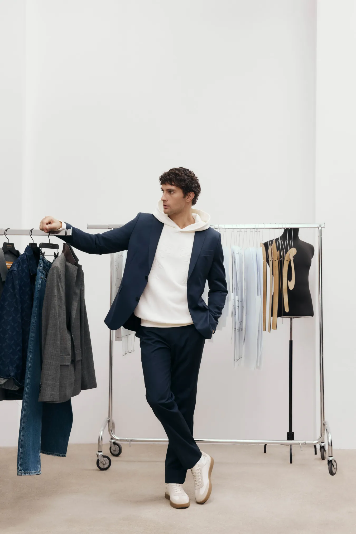 Однобортный пиджак из премиальной шерсти