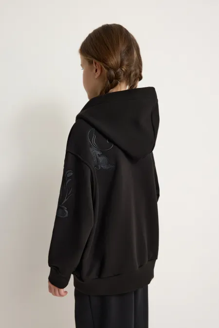 Детское худи на молнии с вышивкой